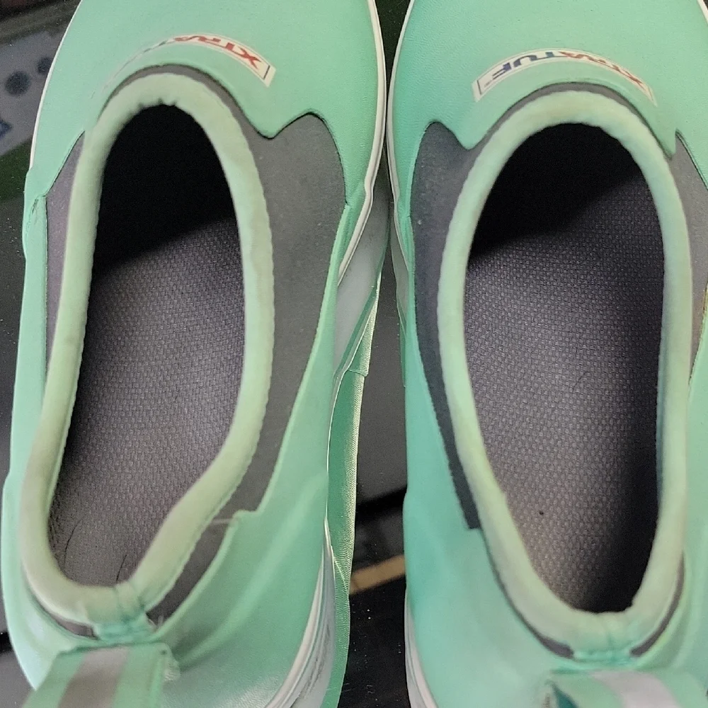 Womens 10 XTRATUF Women's Waterproof Slip-On Deck Shoes  Seafoam. Excellent Cond - Picture 4 of 8